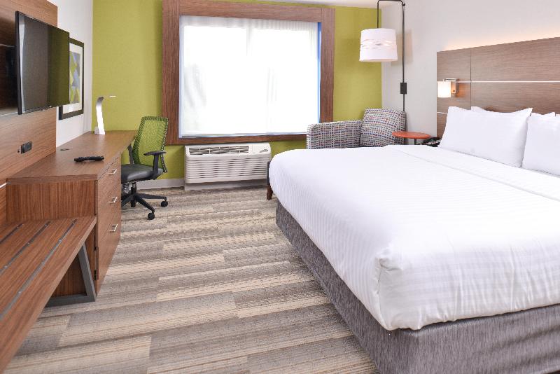 Holiday Inn Express and Suites Omaha Airport photo 22