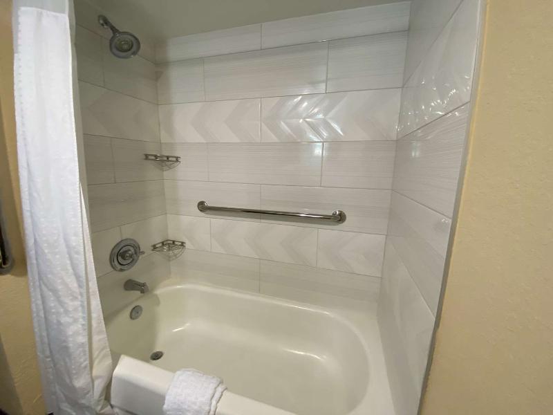 Best Western Plus Flagler Beach Area Inn & Suites — photo 61
