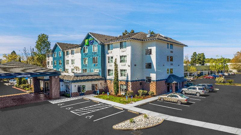 Holiday Inn Express Suites Portland-Jantzen Beach image