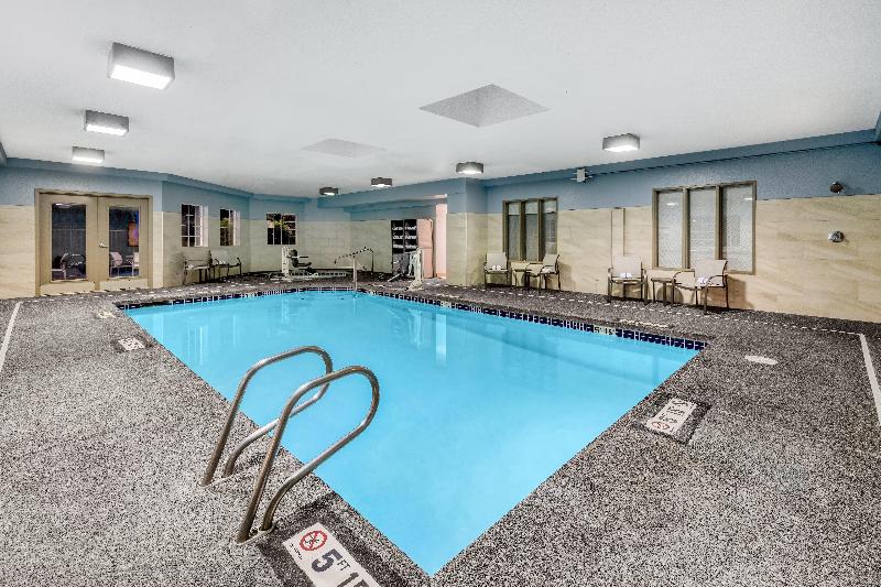 Holiday Inn Express Suites Portland-Jantzen Beach image