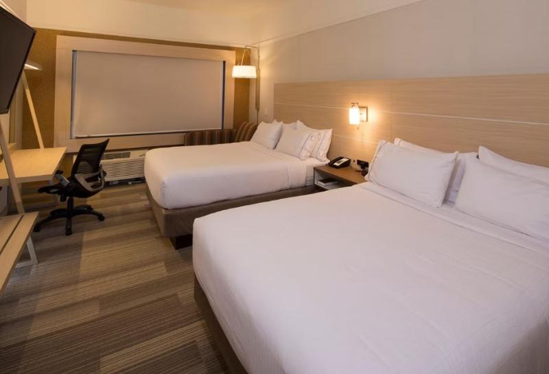 Holiday Inn Express & Suites Port Huron By IHG image