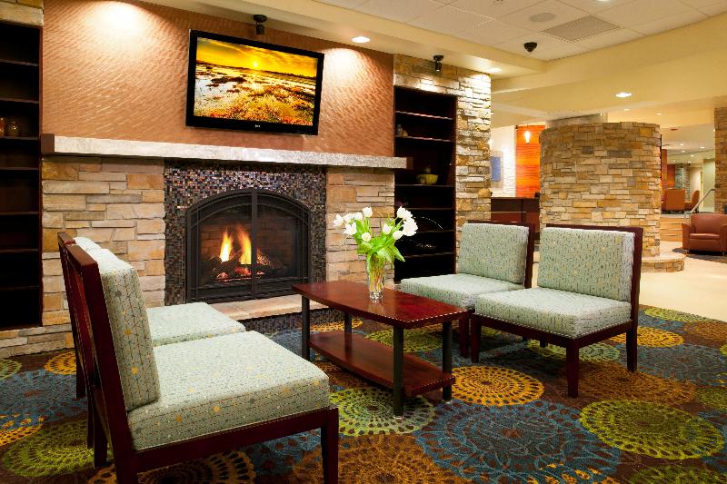Holiday Inn Express and Suites Pittsburgh West Gre