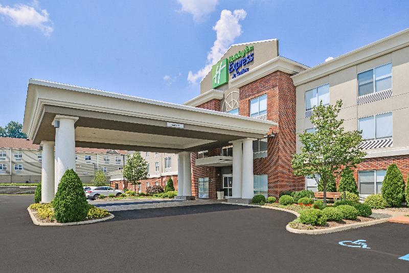 Holiday Inn Express and Suites Parkersburg Mineral