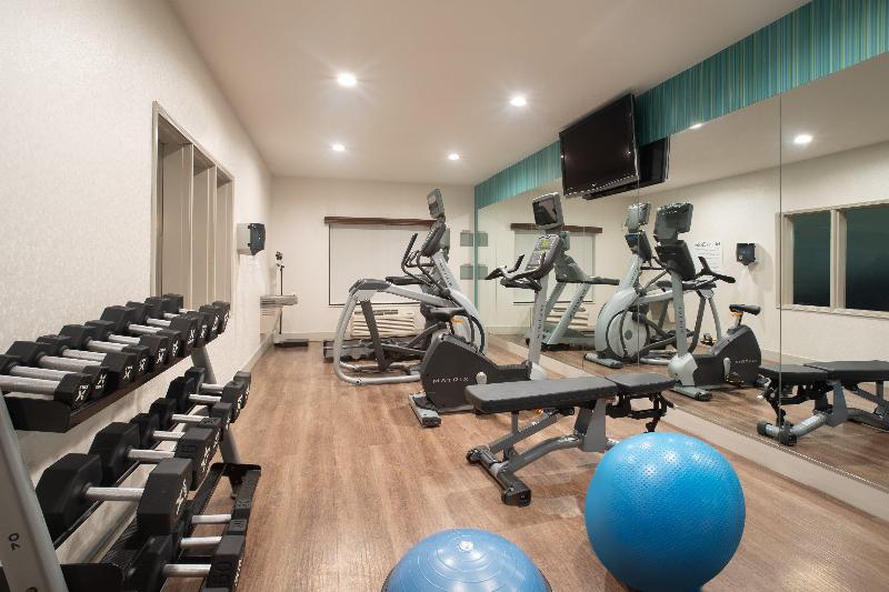 Holiday Inn Express and Suites Longmont image