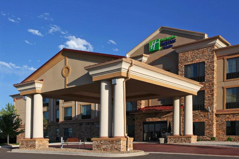 Holiday Inn Express and Suites Longmont image