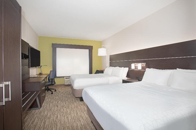 Holiday Inn Express and Suites Longmont image