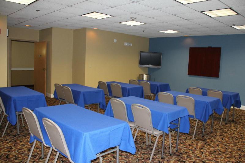 Holiday Inn Express & Suites Richmond image