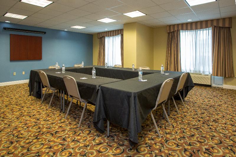 Holiday Inn Express & Suites Richmond image