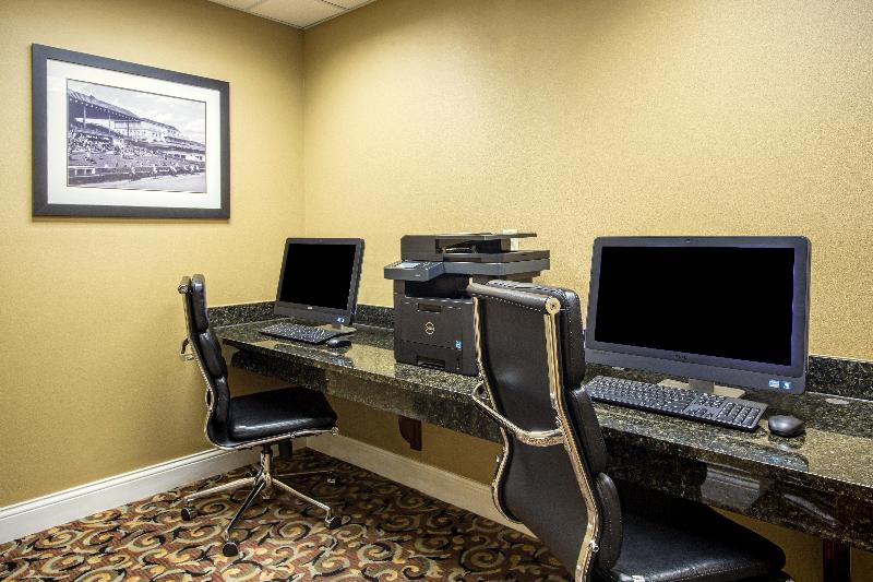 Holiday Inn Express & Suites Richmond image