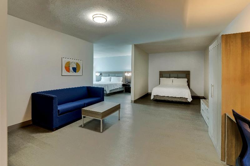 Holiday Inn Express & Suites Richmond image