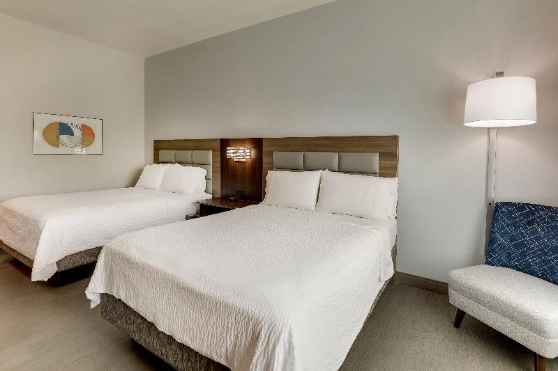 Holiday Inn Express & Suites Richmond image