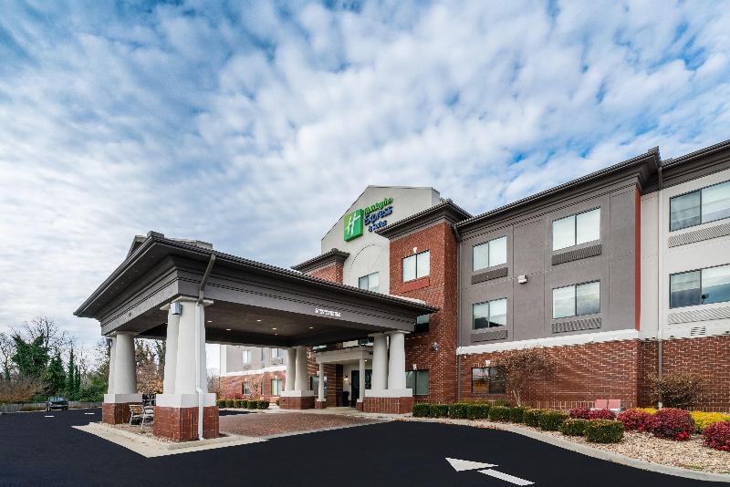 Holiday Inn Express and Suites Rocky Mount Smith M