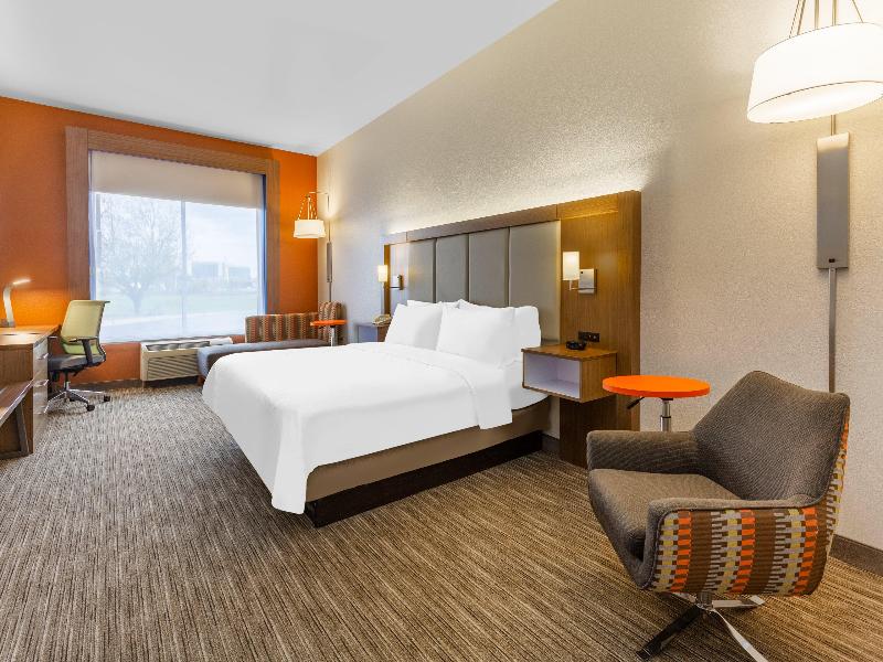Holiday Inn Express Suites Rockford-Loves Park IHG image
