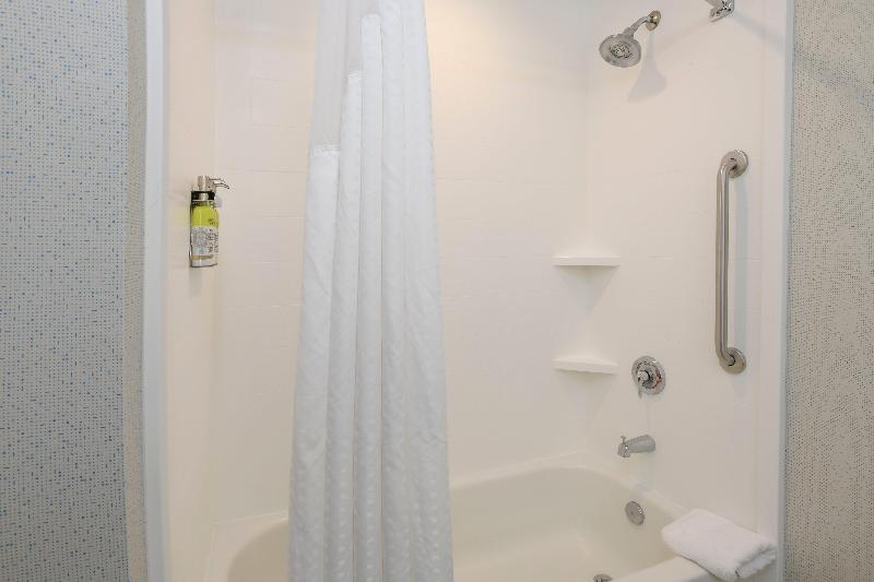 Holiday Inn Express and Suites Richwood Cincinnati photo 24