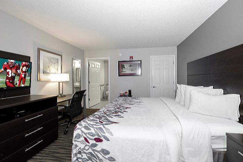 Red Roof Inn Defuniak Springs image