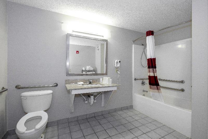 Red Roof Inn Defuniak Springs image
