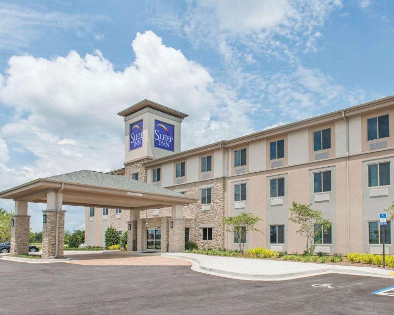 Sleep Inn & Suites Defuniak Springs - Crestview image