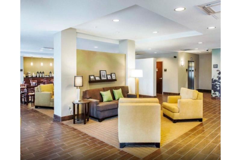 Sleep Inn & Suites Defuniak Springs - Crestview image