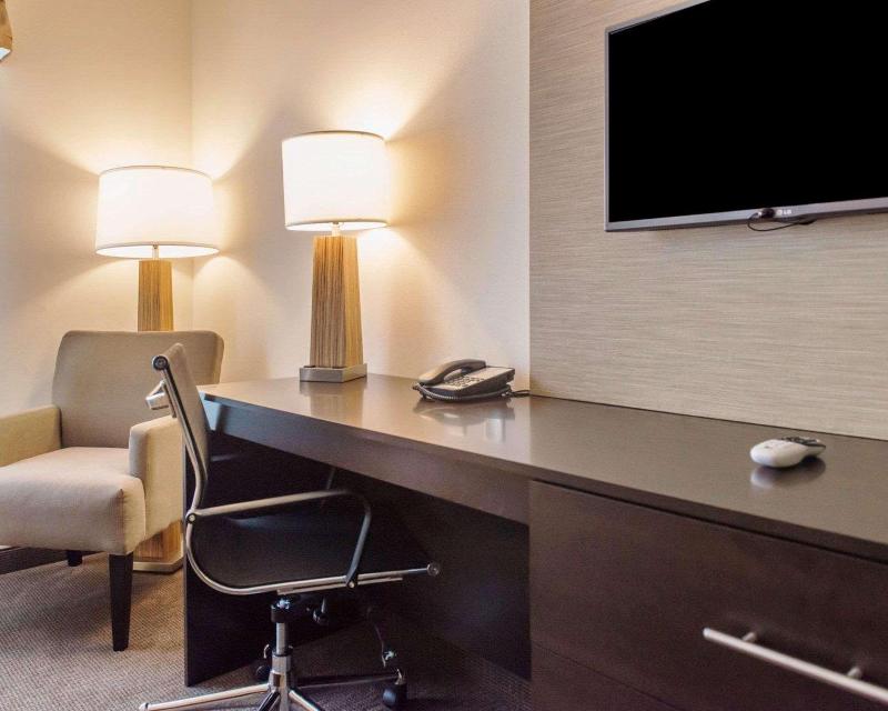 Sleep Inn & Suites Defuniak Springs - Crestview image 10