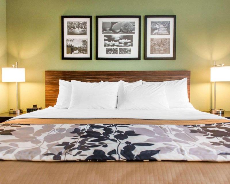 Sleep Inn & Suites Defuniak Springs - Crestview image