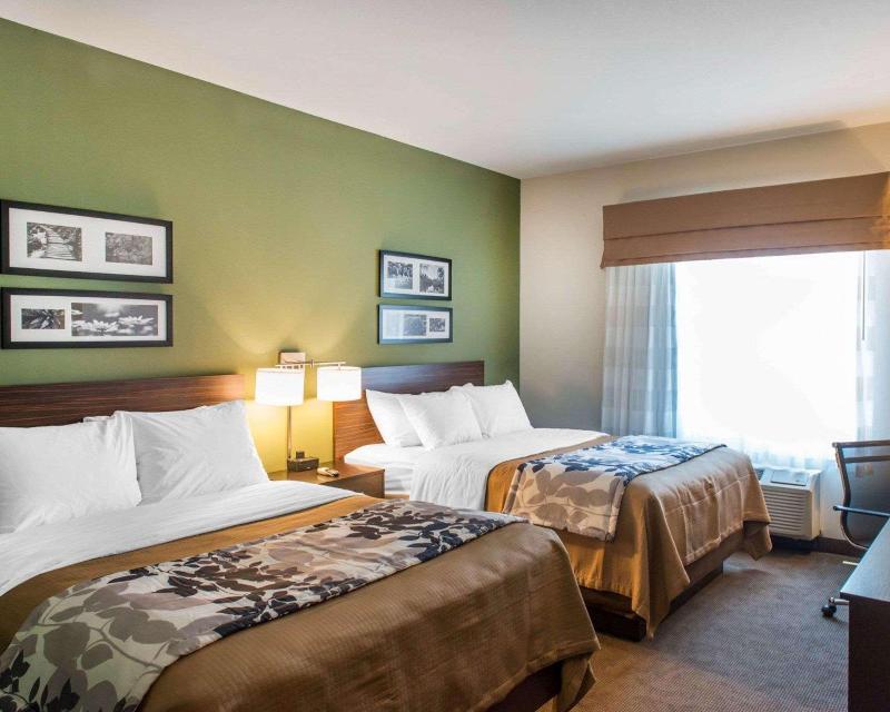Sleep Inn & Suites Defuniak Springs - Crestview image