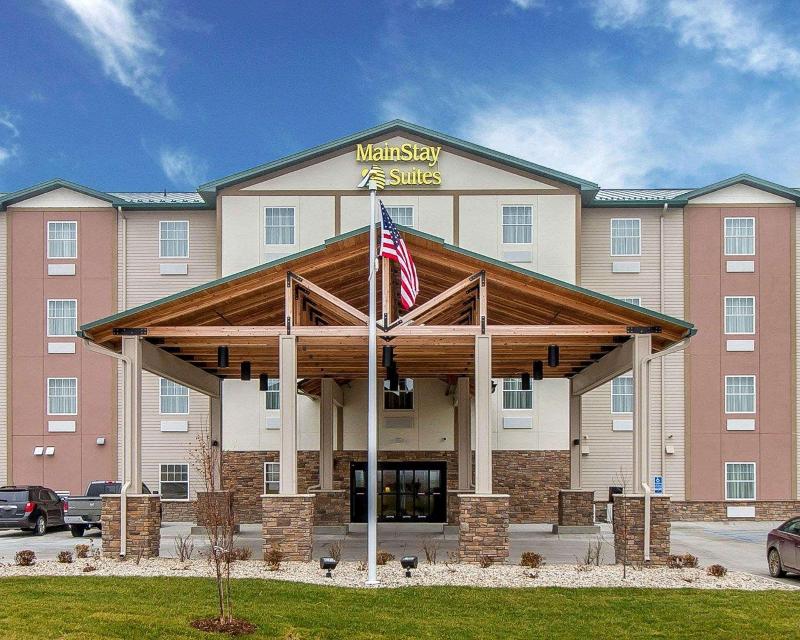 Mainstay Suites Stanley image