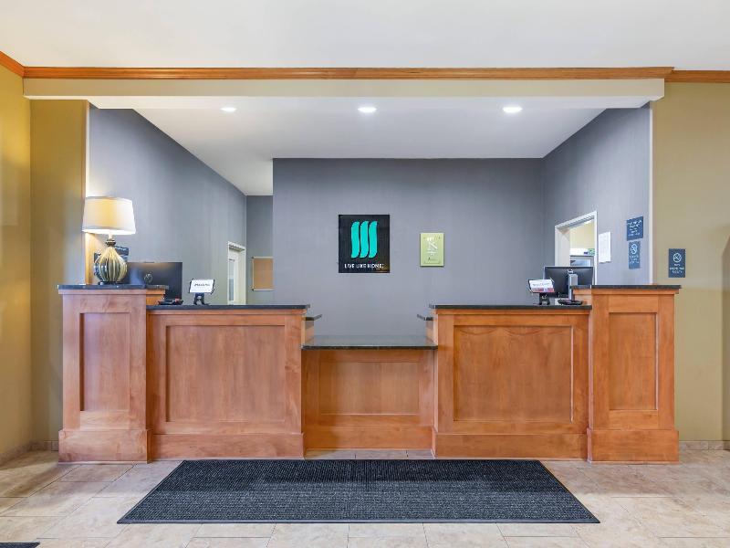 Mainstay Suites Stanley image