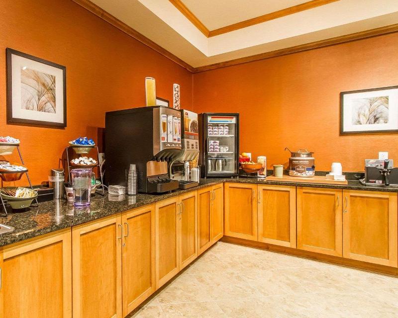 Mainstay Suites Stanley image