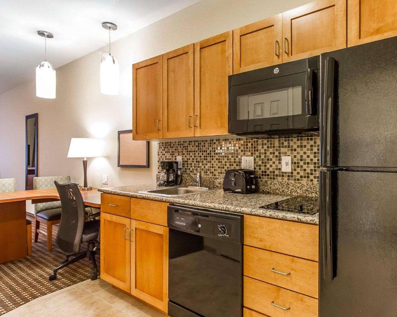 Mainstay Suites Stanley image