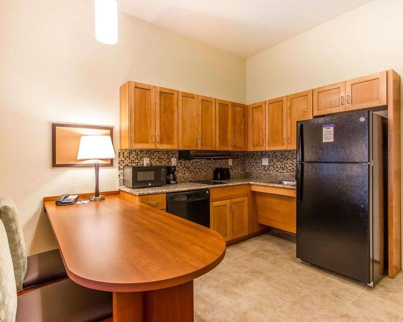 Mainstay Suites Stanley image