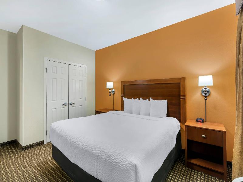 Mainstay Suites Stanley image 10