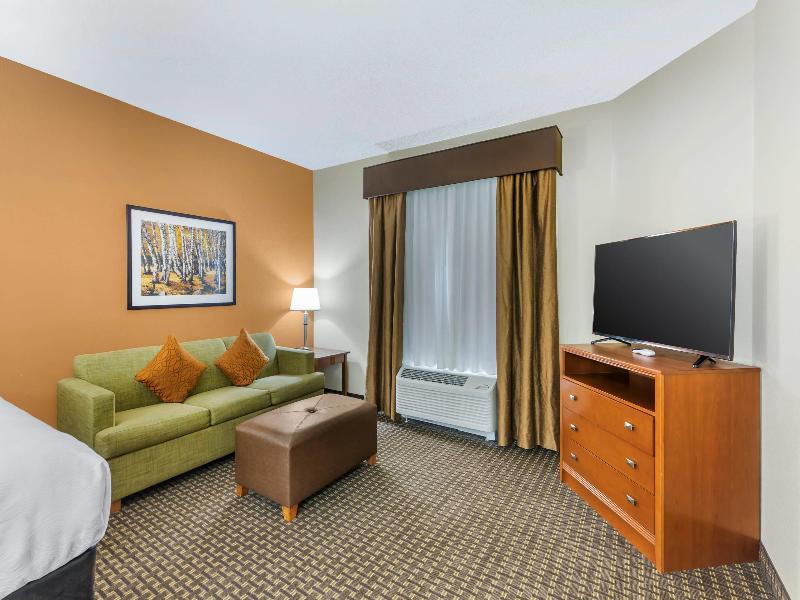 Mainstay Suites Stanley image