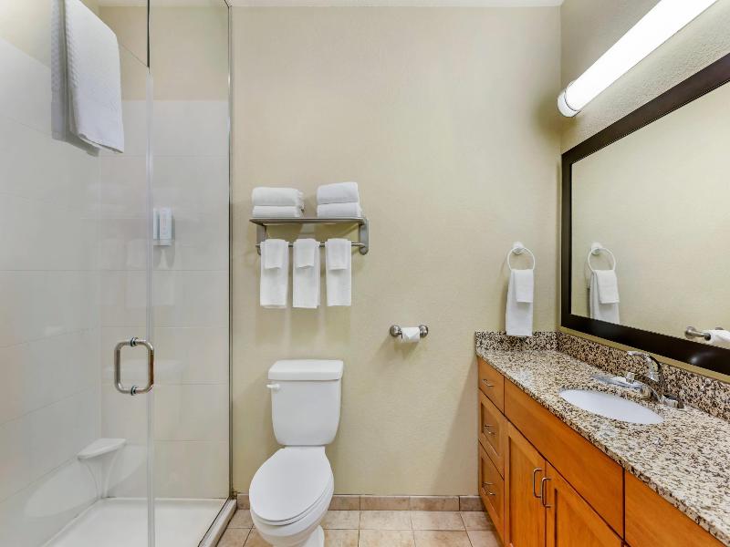 Mainstay Suites Stanley image 7