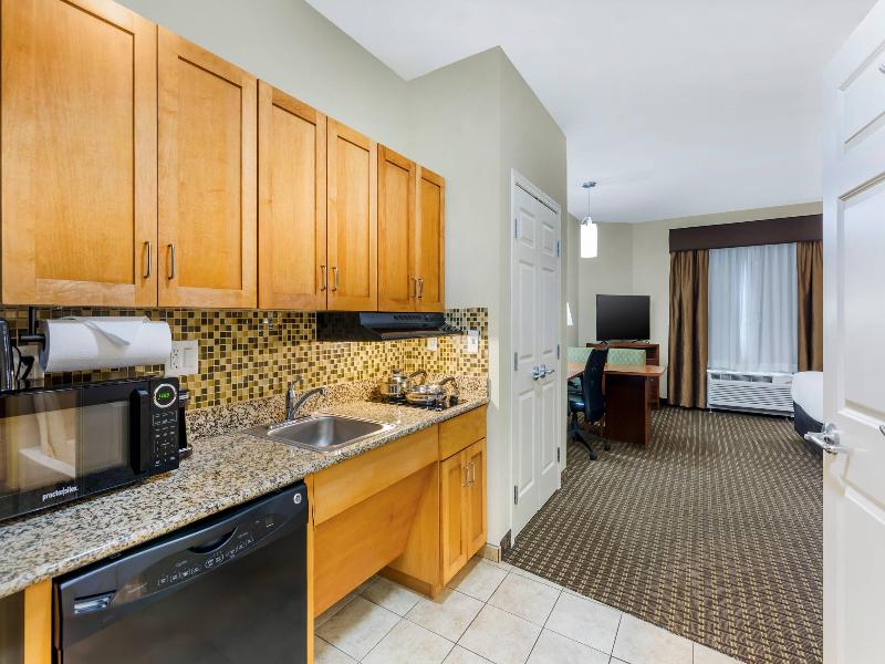 Mainstay Suites Stanley image