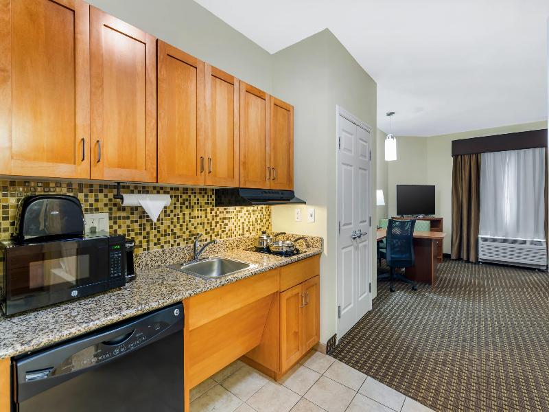 Mainstay Suites Stanley image