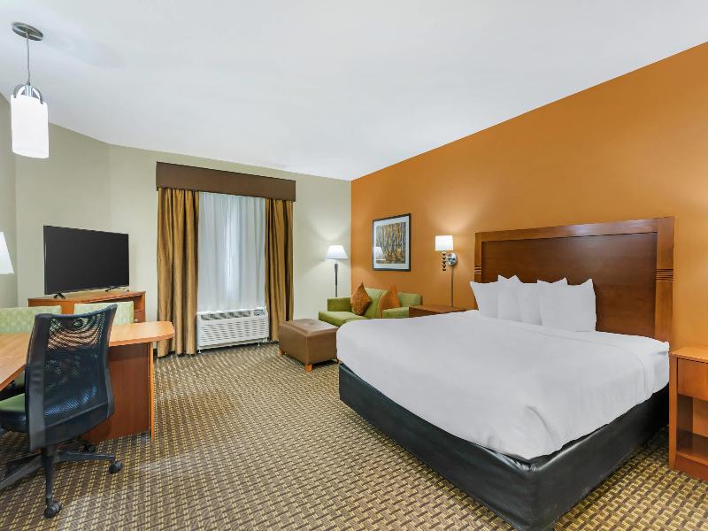 Mainstay Suites Stanley image