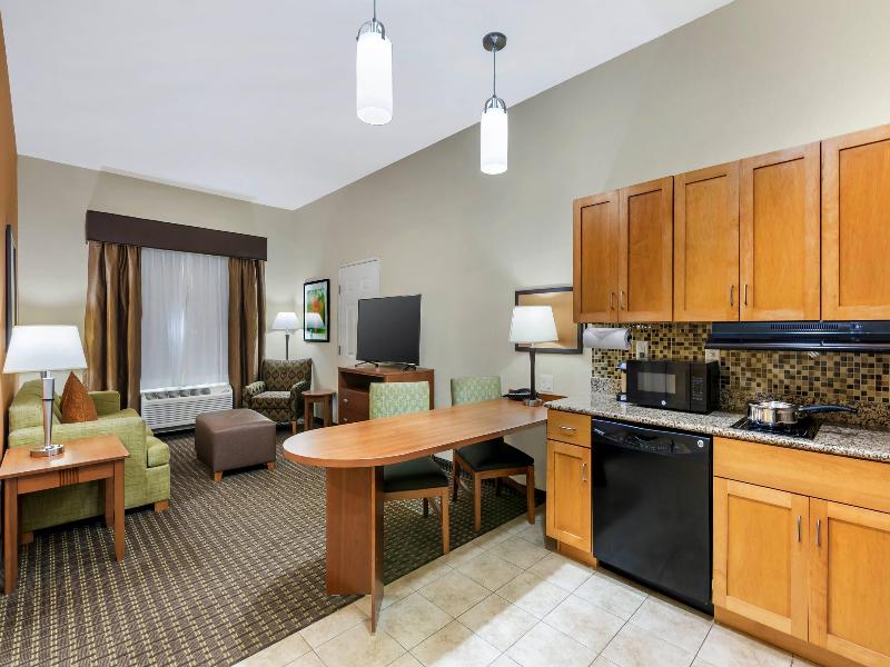 Mainstay Suites Stanley image