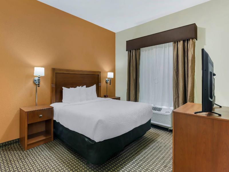 Mainstay Suites Stanley image
