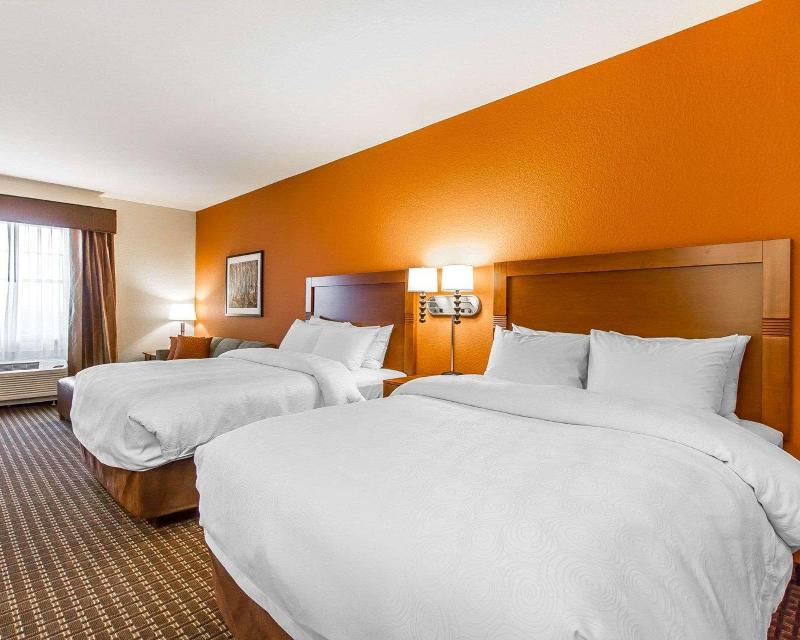 Mainstay Suites Stanley image
