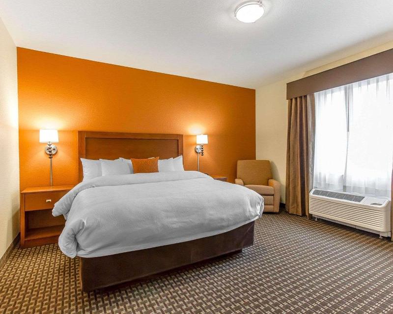 Mainstay Suites Stanley image