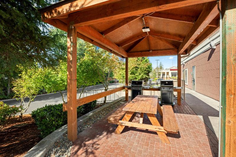 Holiday Inn Express & Suites Marysville By IHG image