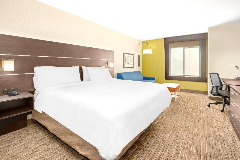 Holiday Inn Express and Suites Marysville