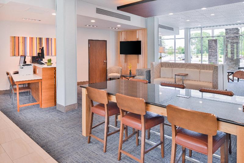 Holiday Inn Express & Suites Salem image