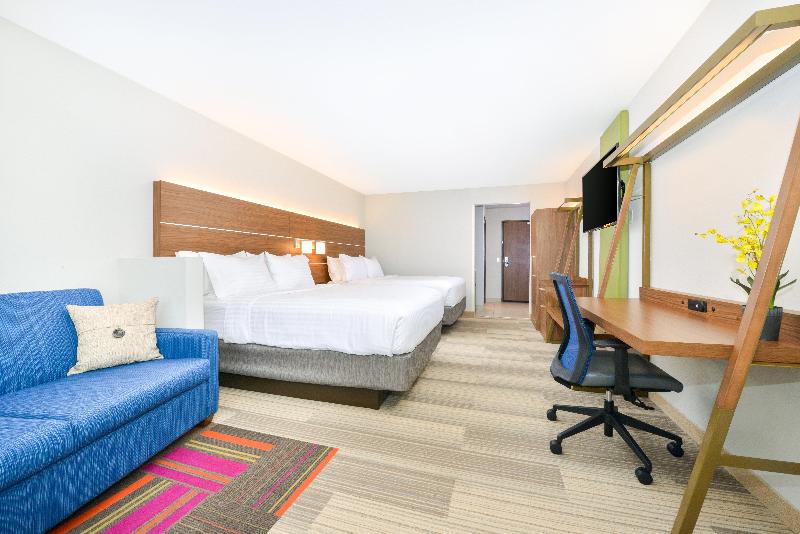 Holiday Inn Express & Suites Salem image