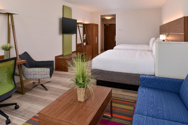 Holiday Inn Express & Suites Salem image
