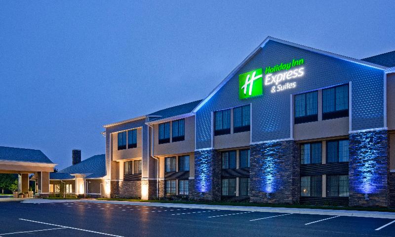 Holiday Inn Express & Suites Willmar By IHG image