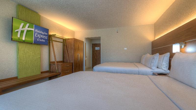 Holiday Inn Express & Suites Tulsa Midtown photo 18