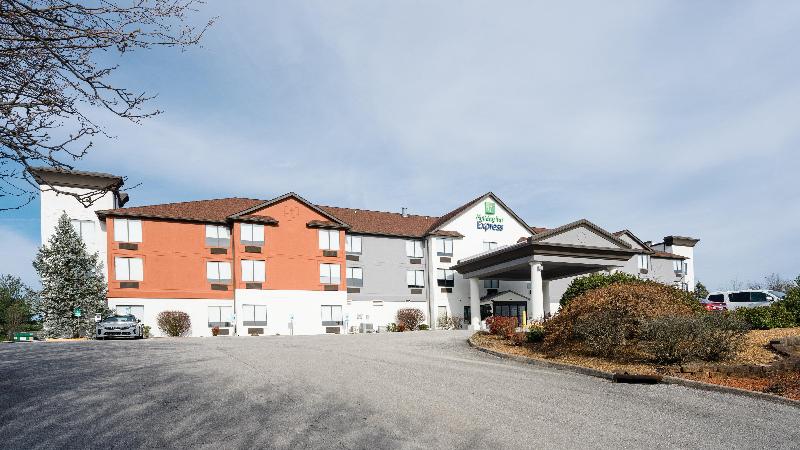 Holiday Inn Express and Suites Knoxville North I 7 image