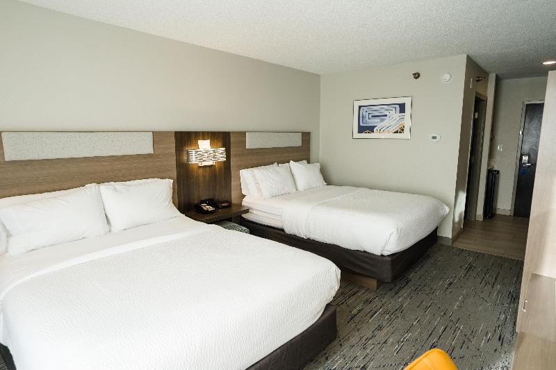 Holiday Inn Express and Suites Knoxville North I 7 image