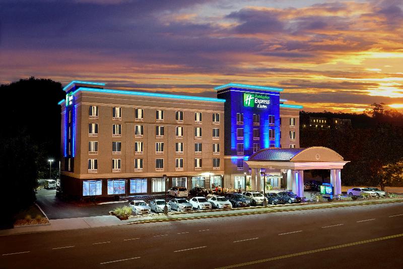 Holiday Inn Express and Suites Knoxville West Pape